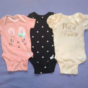 Set of 3 Organic Cotton Newborn Baby Girl Short Sleeved Onesies